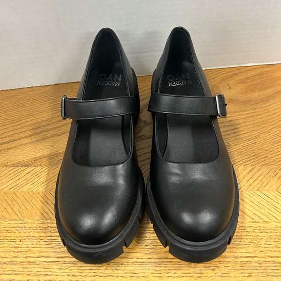Madden NYC by Steve Madden Black Mary Jane Lug Platform Shoes. Size 8.5 - Picture 2 of 11